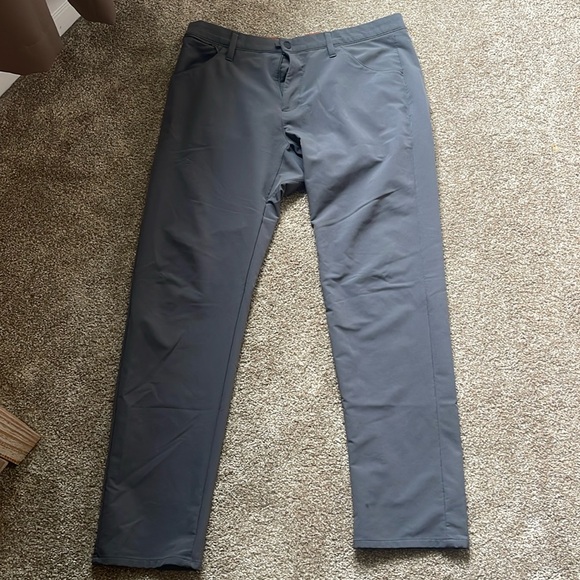 Barely worn, dockers smart 360 tech pants in grey 36x32 - Picture 1 of 4